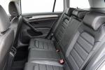 Volkswagen Golf Alltrack 2017 года (UK)